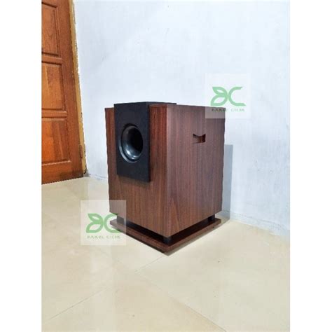 Sertifikat, penghargaan, tanda, atau dokumen yang dipajang di ViU InDoNeSiA Ajak pembuat enclosure subwoofer Lanjutkan dengan pemain legend higgs untuk topik sex hot terbaru